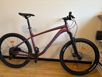 Used Kona Fire Mountain 2022 2022 Mountainbike, Viola — image 1 of 3