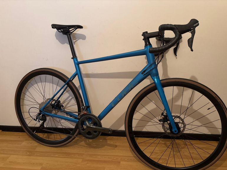 Used CUBE ATTAIN RACE 2023 2023 Road & Gravel, Blue — image 1 of 3