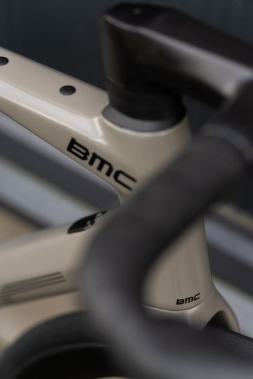 Brugt BMC Roadmachine 01 TWO RHINO GREY 2023 2023 Road & Gravel — billede 5 af 8