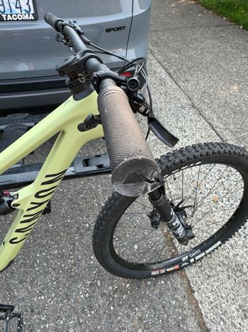 Used Canyon Spectral 29 CF 7 2023 2023 Mountainbike, Green, 29 — image 4 of 4