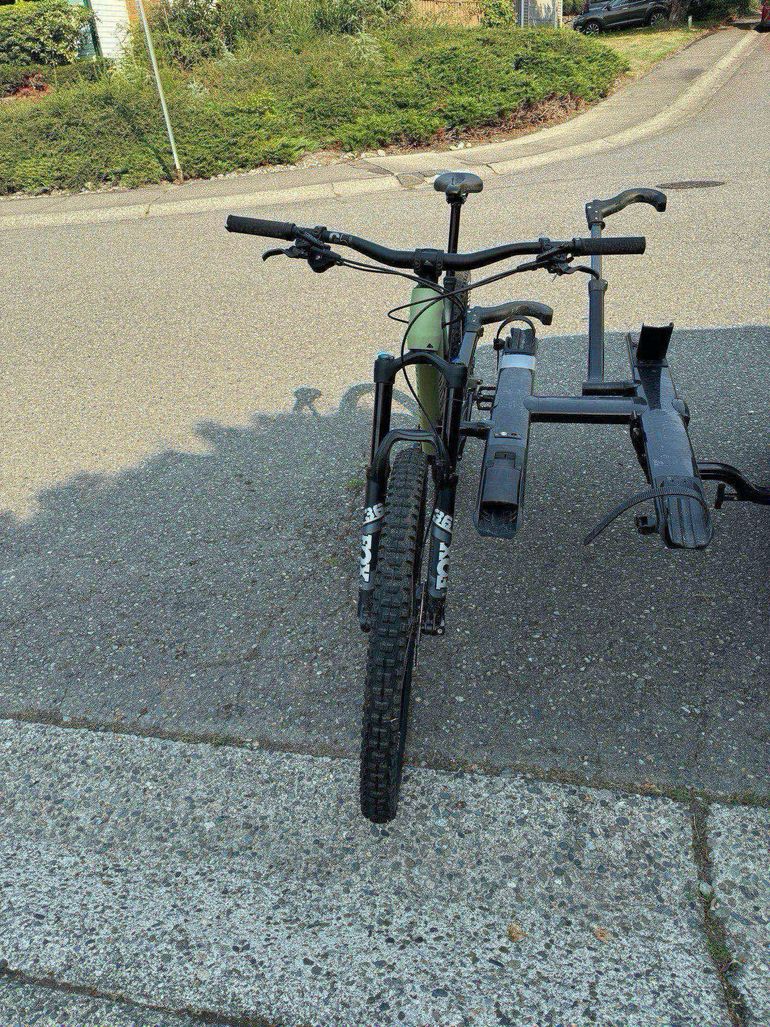 Used Canyon Spectral 29 CF 7 2023 2023 Mountainbike, Green, 29 — image 2 of 4