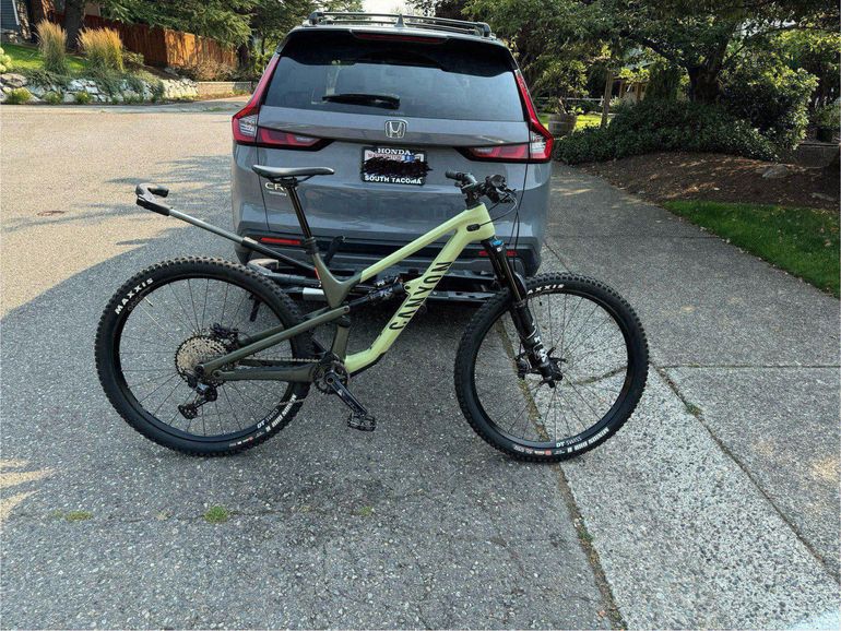 Used Canyon Spectral 29 CF 7 2023 2023 Mountainbike, Green, 29 — image 3 of 4