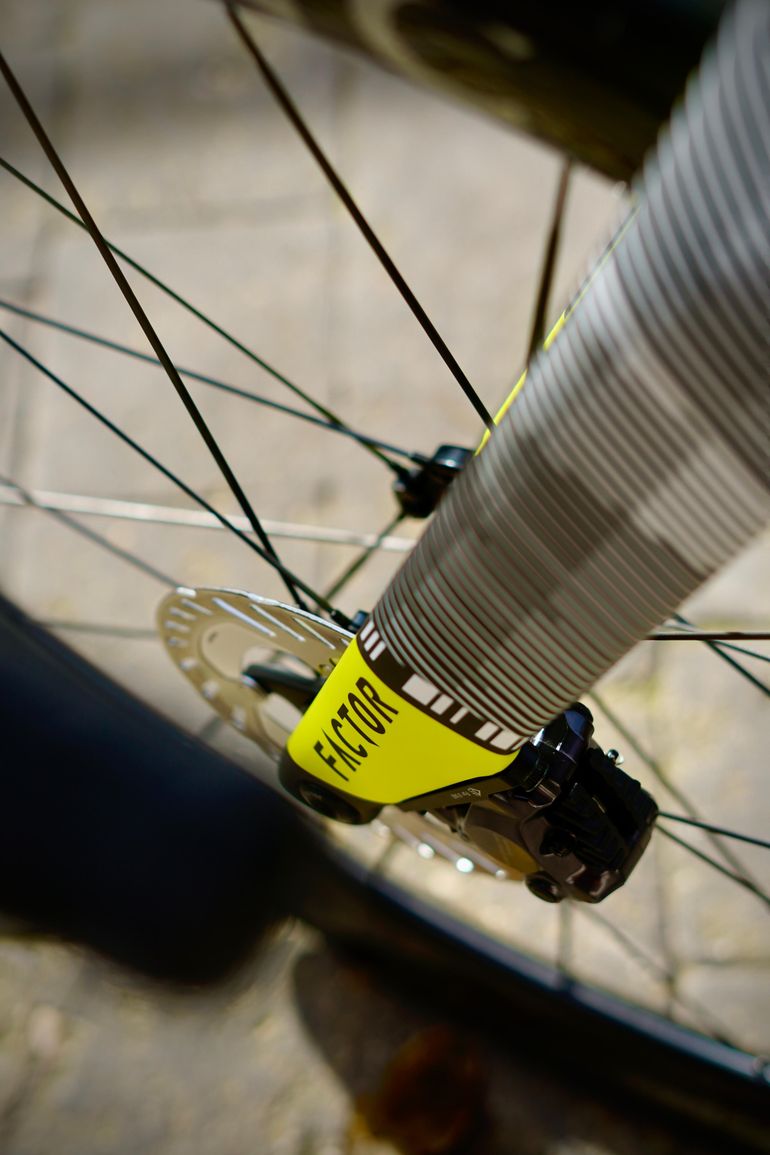 Used Factor OSTRO VAM - Shimano Ultegra 2024 Road & Gravel, Light Gray — image 8 of 12