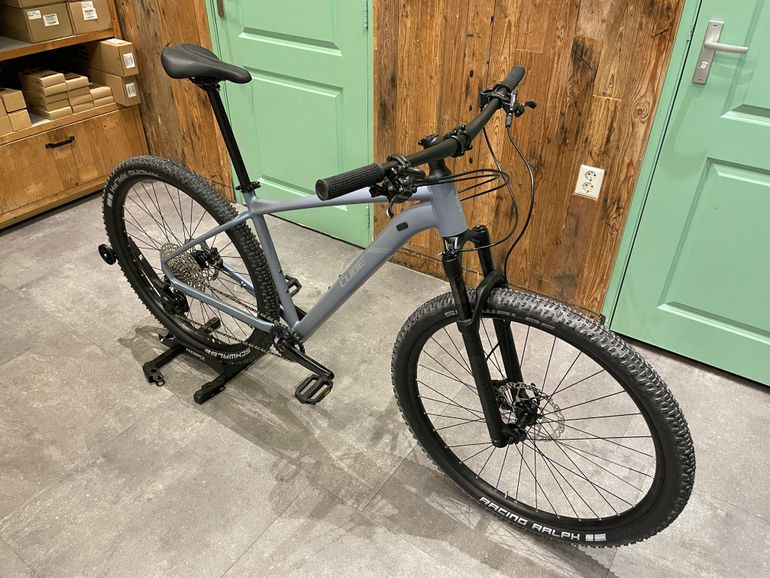 Used CUBE Reaction SLX 2025 Mountainbike, Blue — image 2 of 3