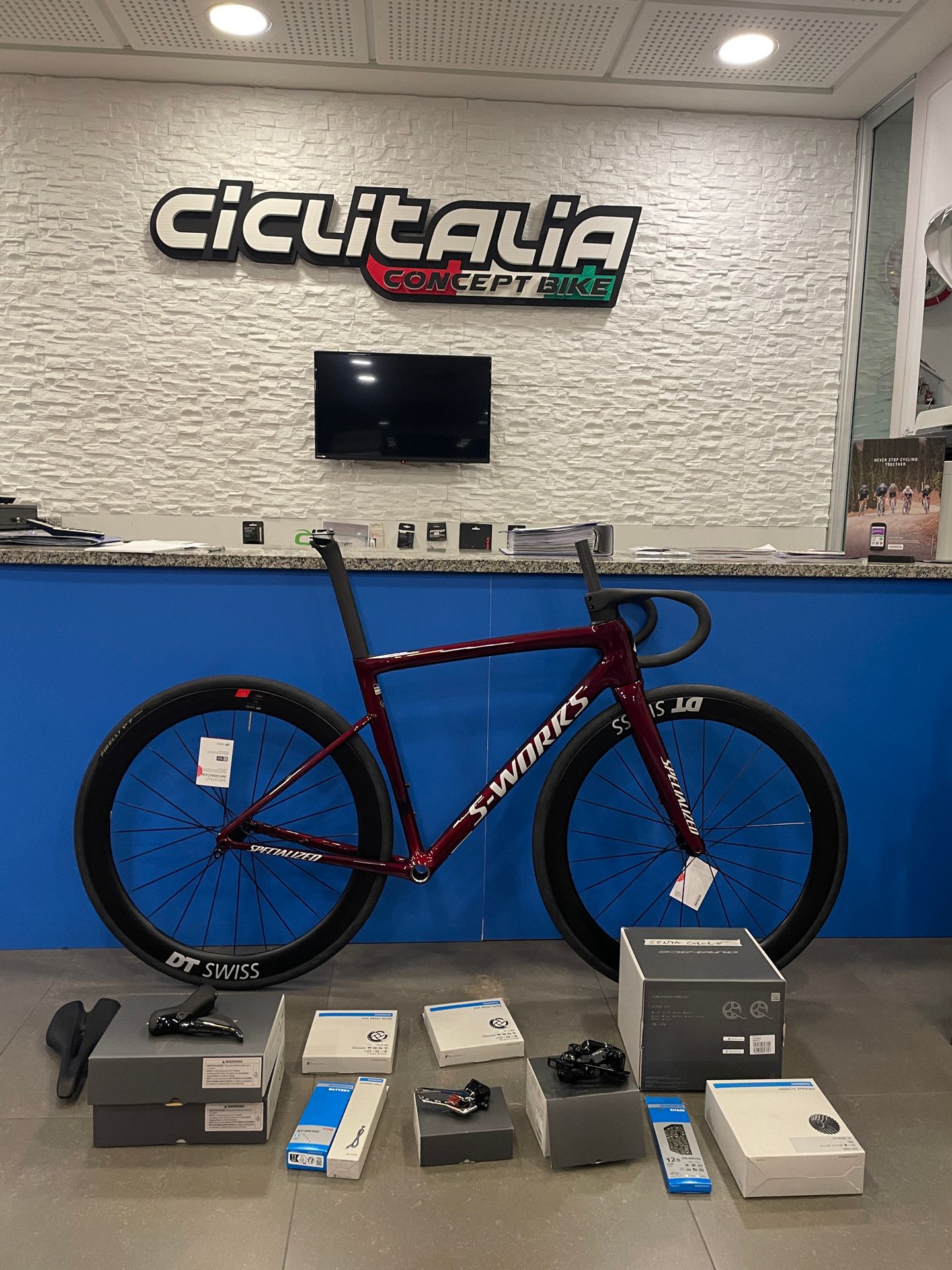 Jagwire Cavo Di Ricarica Per Batteria Shimano Di2 – Connettore Angolato Da 2.5mm E Dritto Da 8.0mm