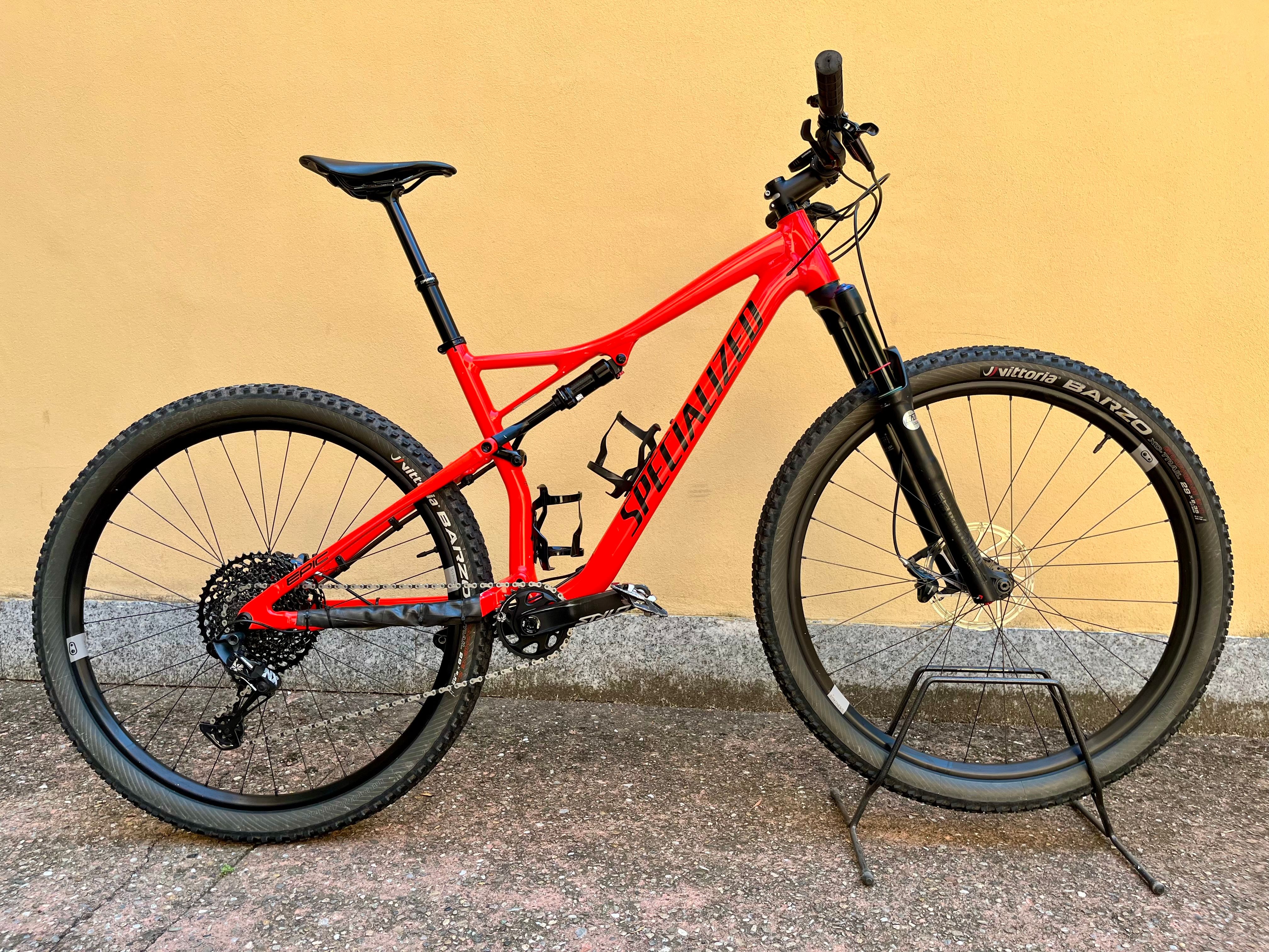 Specialized Epic Comp EVO used in L buycycle