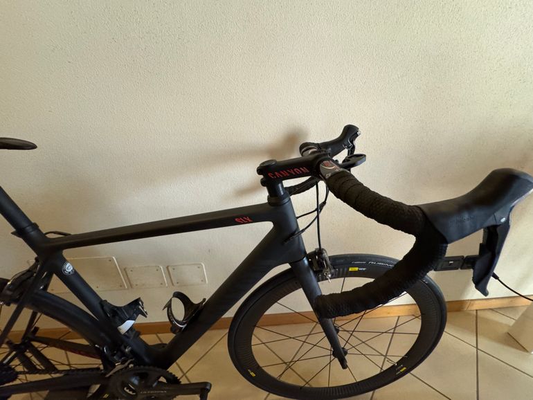 Used Canyon Ultimate CF SLX 2014 Road & Gravel, Black — image 8 of 9