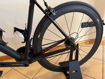 Used Canyon Ultimate CF SLX 2014 Road & Gravel, Black — image 5 of 9