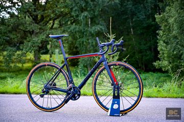 Used Colnago V3 2023 Road & Gravel, Black — image 2 of 7