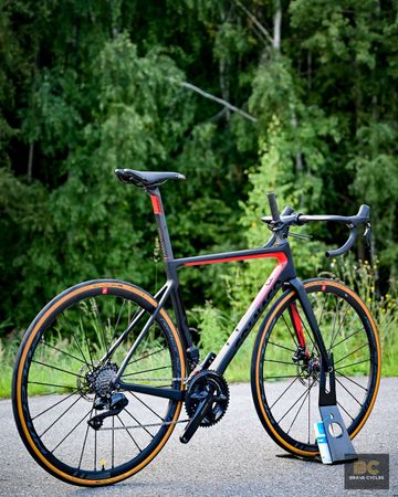 Used Colnago V3 2023 Road & Gravel, Black — image 4 of 7