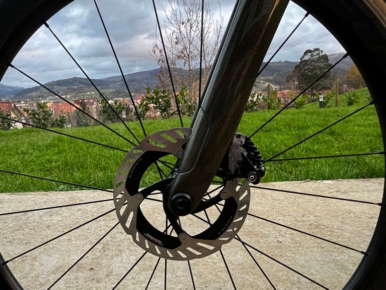 Używany Scott Addict RC 40 2023 2023 Road & Gravel — zdjęcie 6 z 8