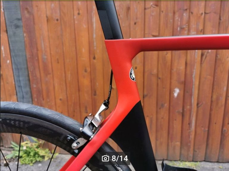 Used Canyon AEROAD CF SLX 9.0 SL Di2 2018 Road & Gravel, Red — image 8 of 14