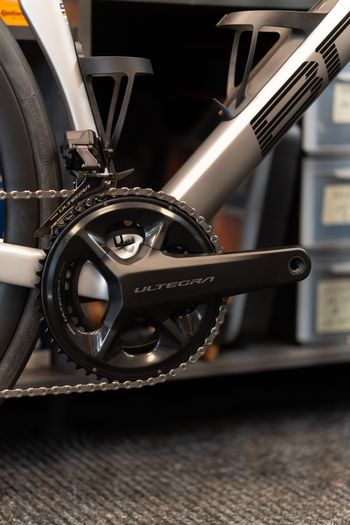 Used BMC Roadmachine 01 FOUR 2024 2024 Road & Gravel, Light Gray — image 3 of 6
