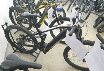 Used Swype Freqz 2.0 2022 Mountainbike, Black — image 3 of 8