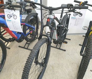 Used Swype Freqz 2.0 2022 Mountainbike, Black — image 5 of 8