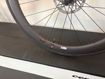Brugt Cervélo R5 Force eTap AXS Disc 2023 Road & Gravel — billede 3 af 13