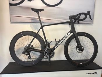 Used Cervélo R5 Force eTap AXS Disc 2023 Road & Gravel