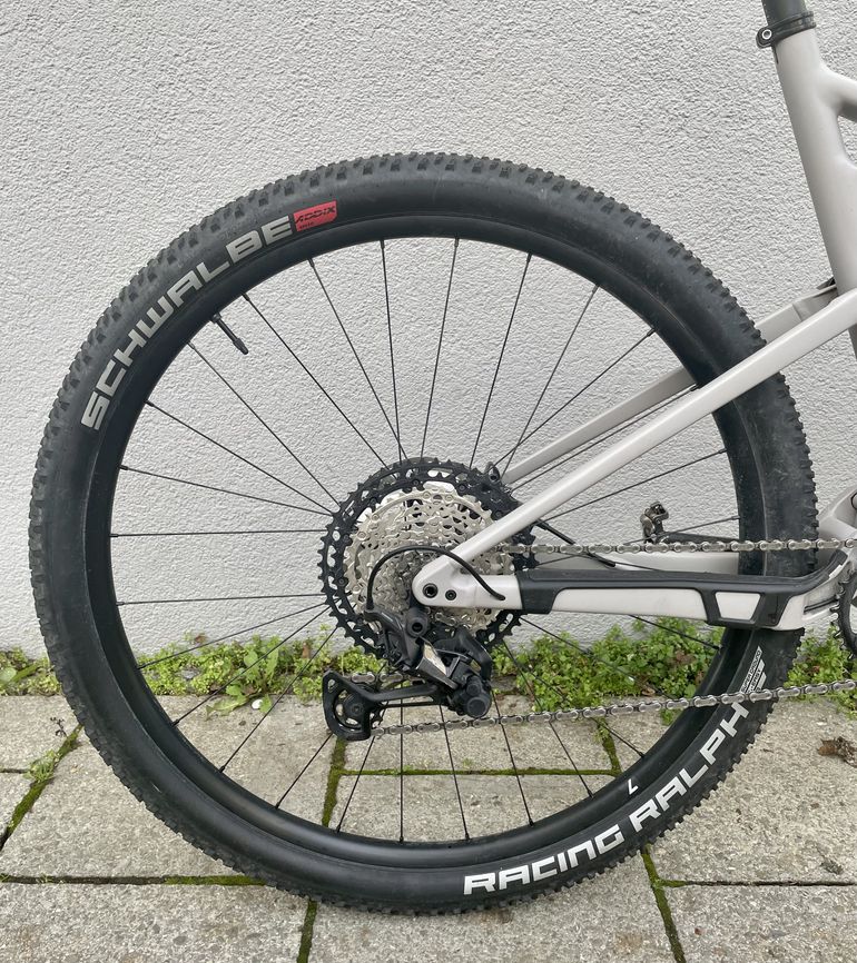 Used Orbea OIZ H20 2021 Mountainbike — image 2 of 8