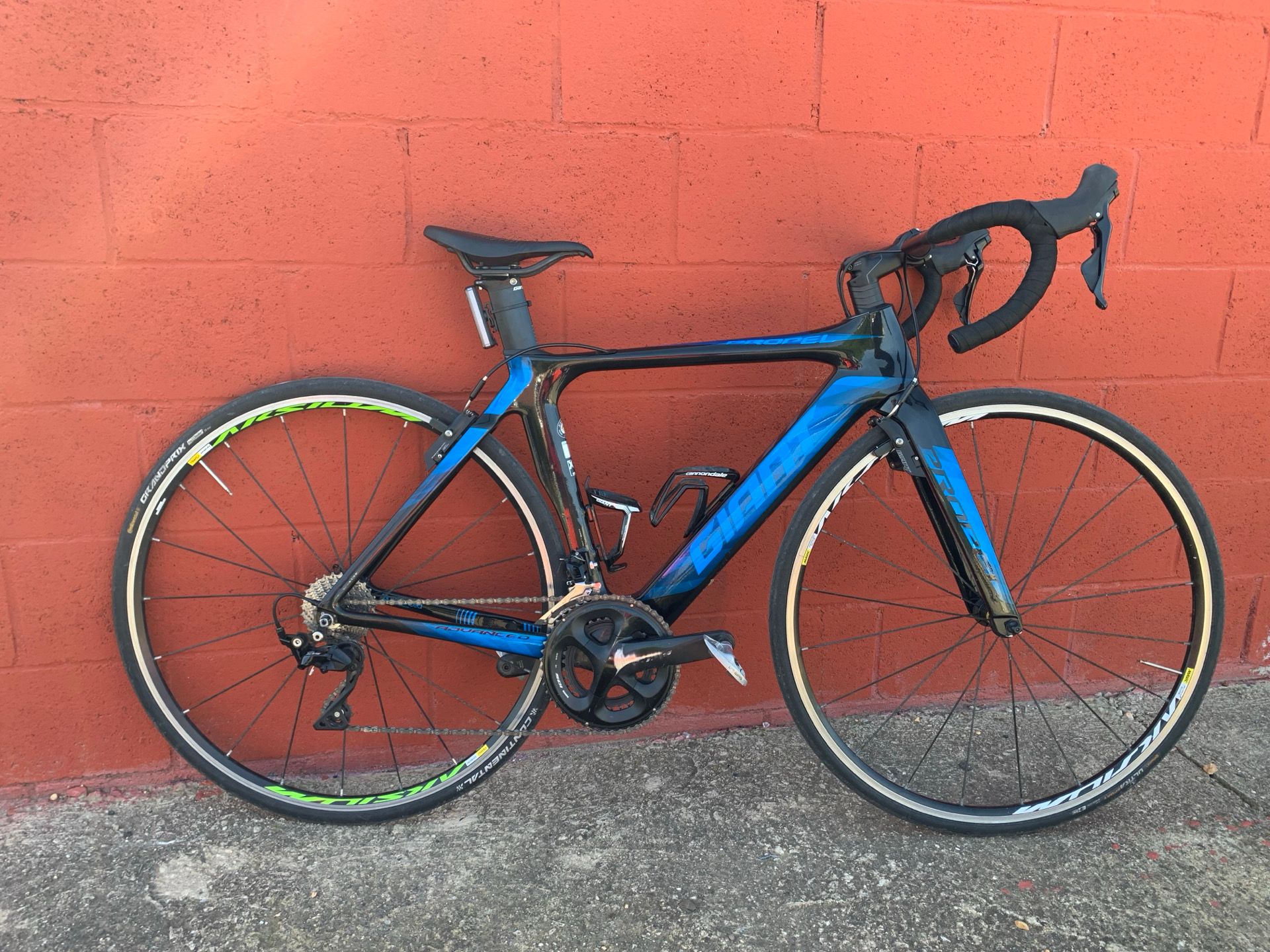 yukiGIANT PROPEL ADVANCED 2 80bfe2d1-c2c6-49de-87cf-