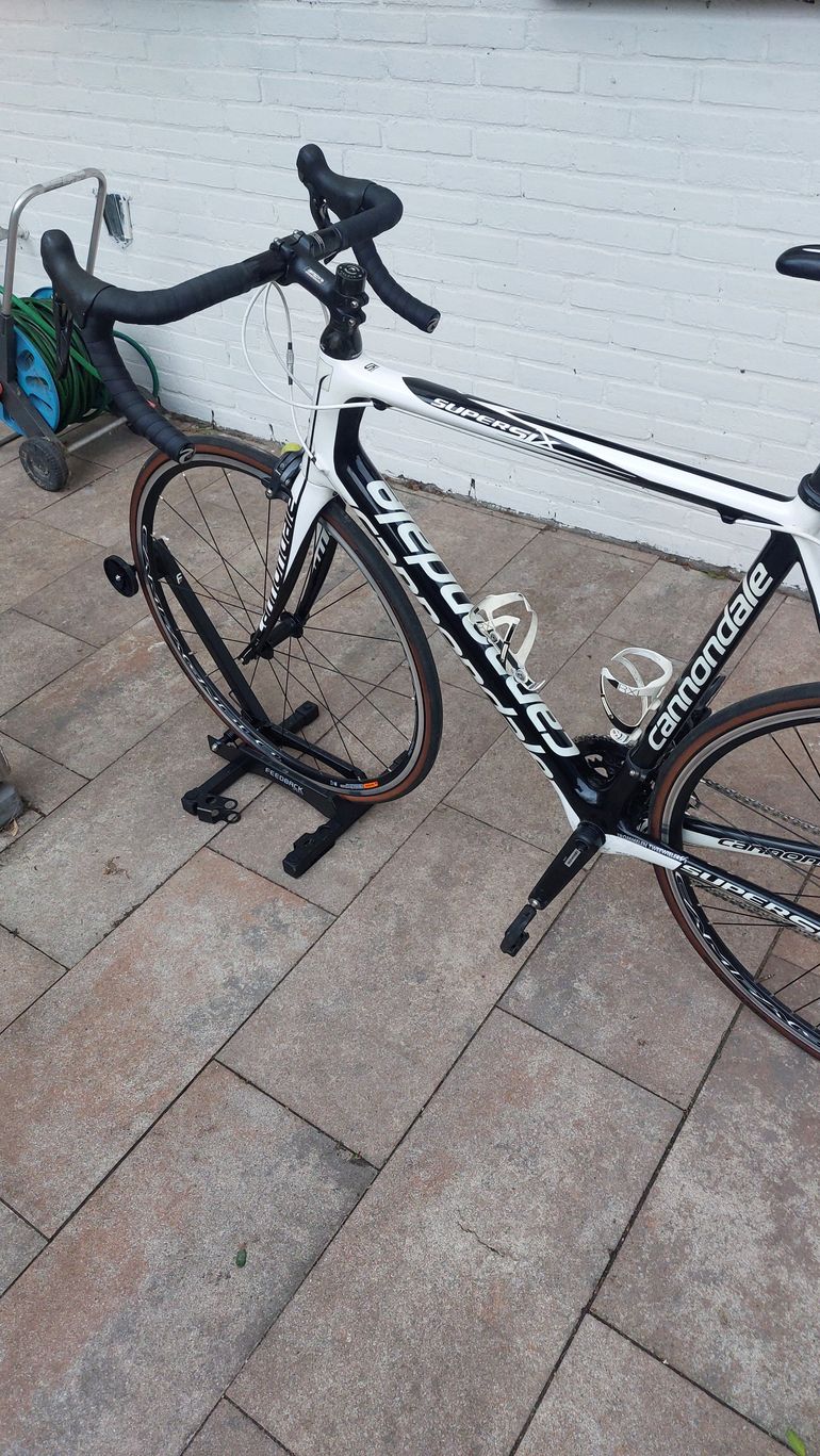 Used Cannondale SuperSix Ultegra 2012 Road & Gravel, White — image 4 of 10
