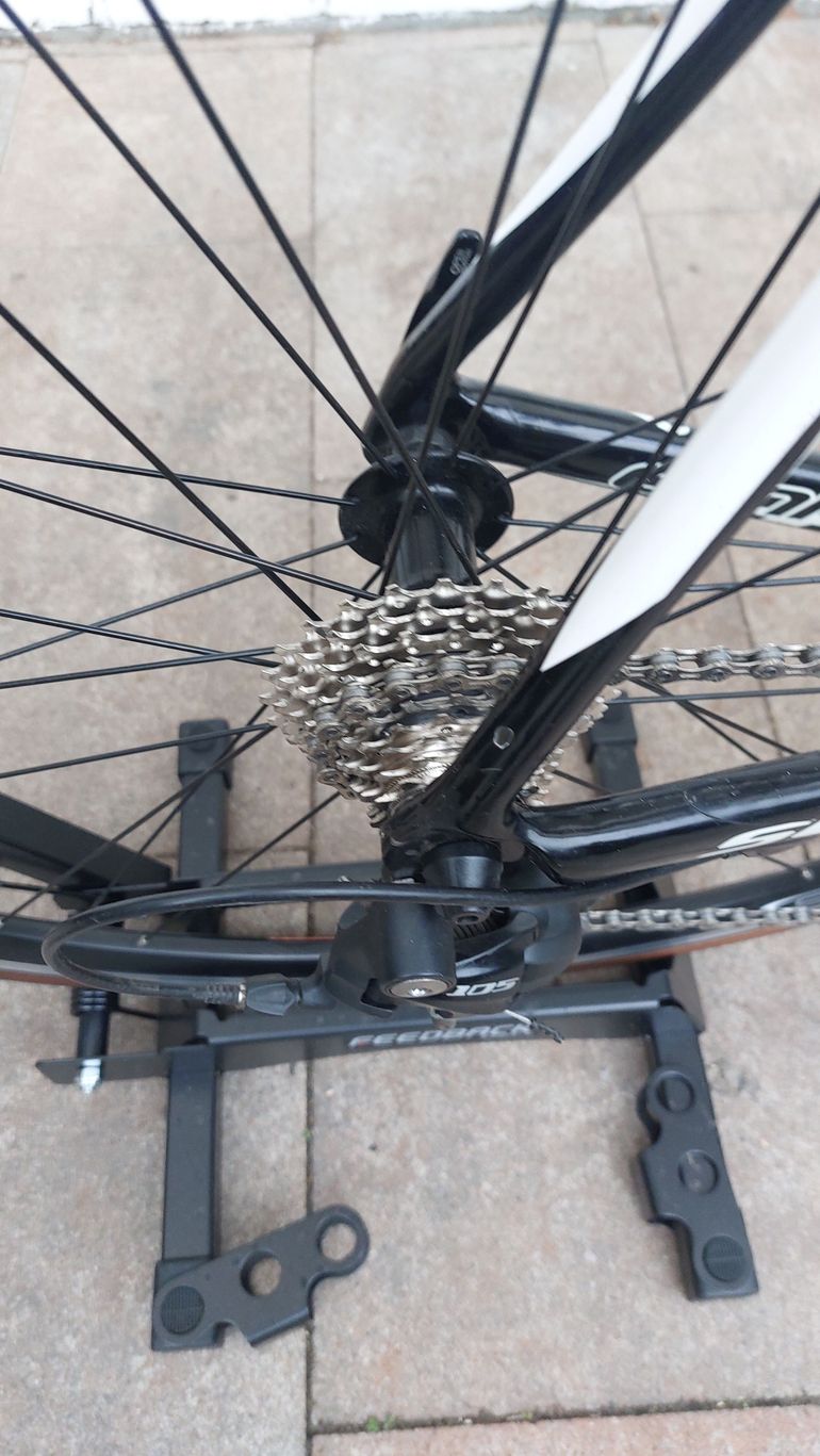 Used Cannondale SuperSix Ultegra 2012 Road & Gravel, White — image 9 of 10