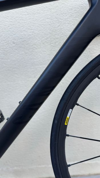 Used Canyon Ultimate CF SLX 9.0 2018 2018 Road & Gravel, Black — image 4 of 14