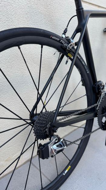 Used Canyon Ultimate CF SLX 9.0 2018 2018 Road & Gravel, Black — image 7 of 14
