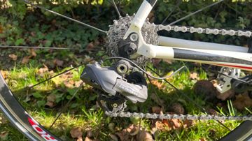 Gebrauchtes BULLS Desert Falcon 2 DI2 2014 Road & Gravel, Weiß — Bild 22 von 35