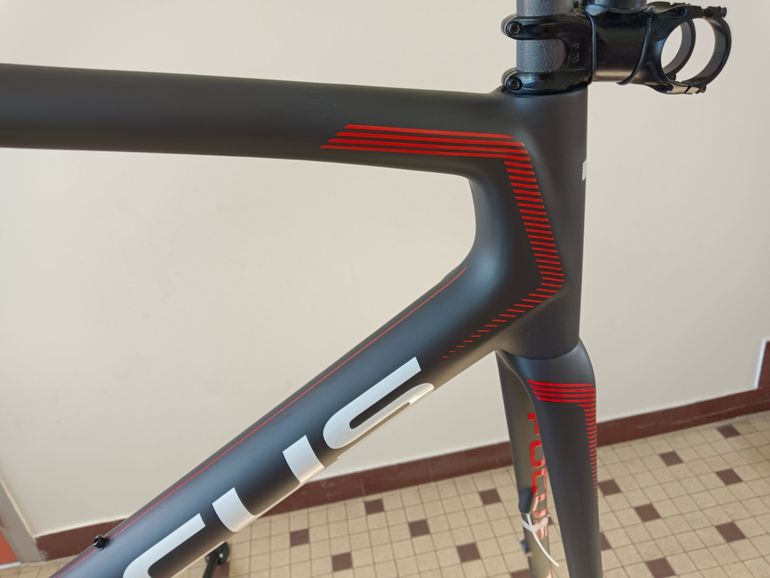 Focus izalco max frameset 2018 online