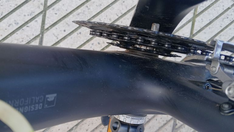 Used Specialized Sirrus Expert Carbon 2017 Road & Gravel, Black — image 6 of 14
