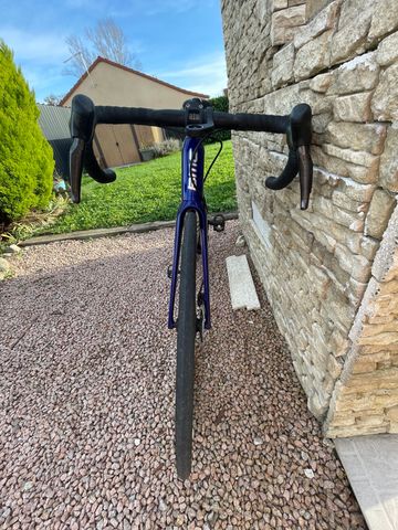 Tweedehands BMC Teammachine SLR THREE 2023 2023 Road & Gravel — afbeelding 2 van 8
