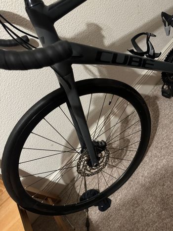 Used CUBE ATTAIN SLX 2023 2023 Road & Gravel, Nero — image 7 of 10