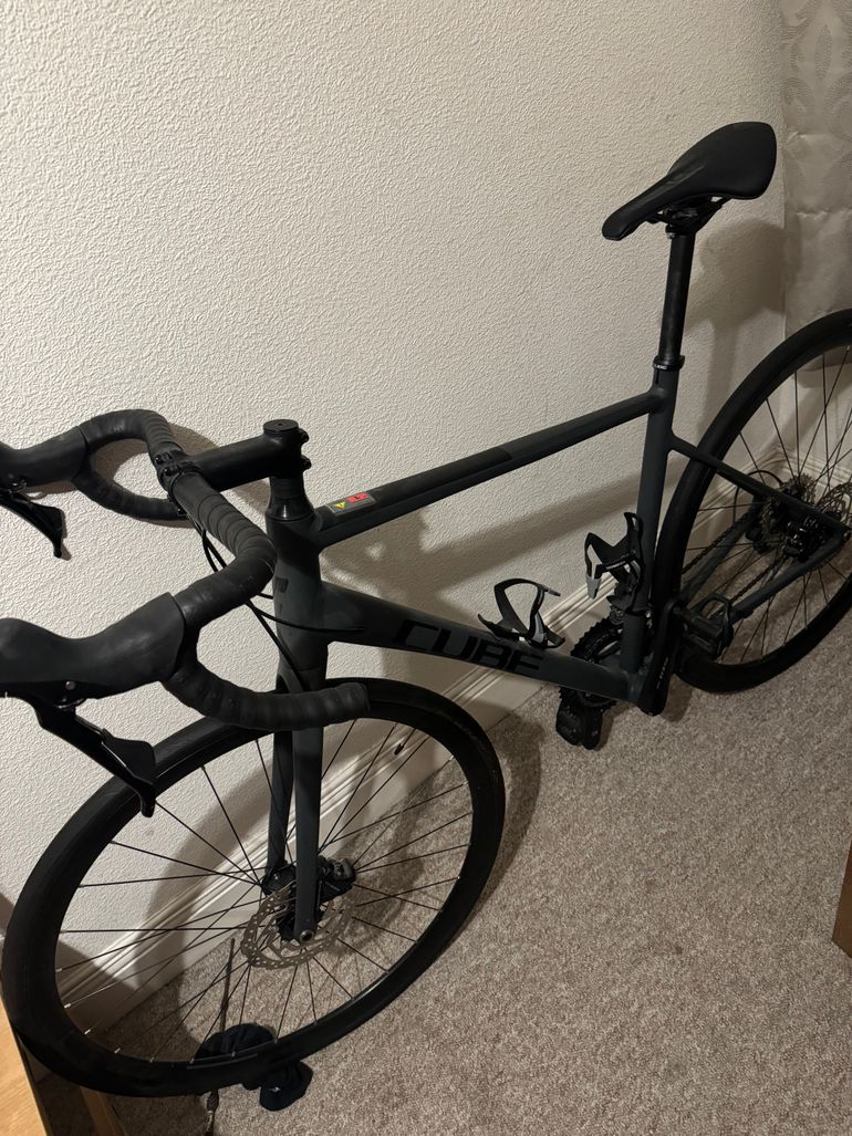 Used CUBE ATTAIN SLX 2023 2023 Road & Gravel, Nero — image 6 of 10