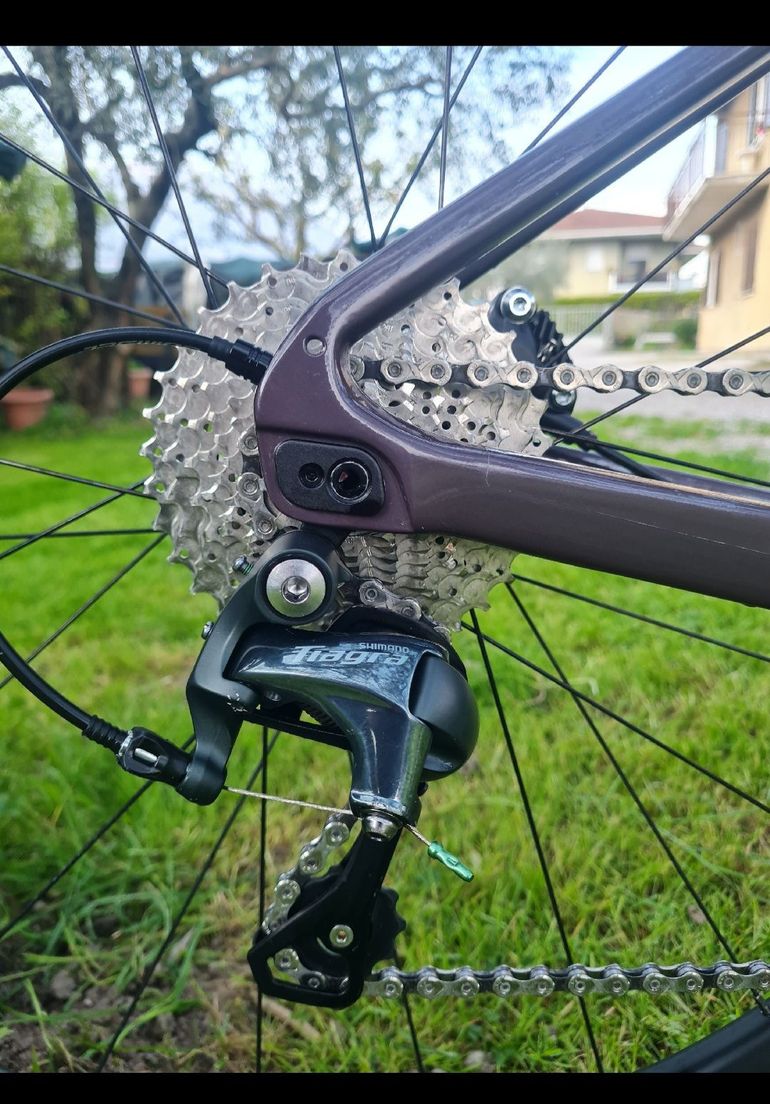 Used Giant Revolt 3 2022 Road & Gravel, Purple — image 5 of 8