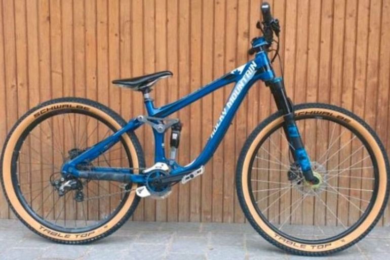 Used Rocky Mountain Slayer Slopestyle 2014 Mountainbike, Blue — image 1 of 11