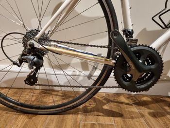 Used Genesis Equlibrium 2017 Road & Gravel, White — image 3 of 9