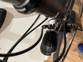 Used Genesis Equlibrium 2017 Road & Gravel, White — image 9 of 9