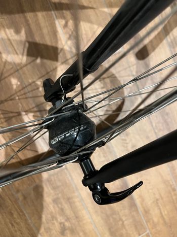 Used Genesis Equlibrium 2017 Road & Gravel, White — image 6 of 9