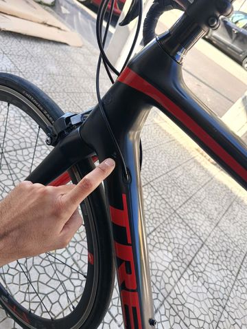 Trek Émonda SL 5 2019 2019 Road & Gravel usato, Nero — immagine 5 di 16