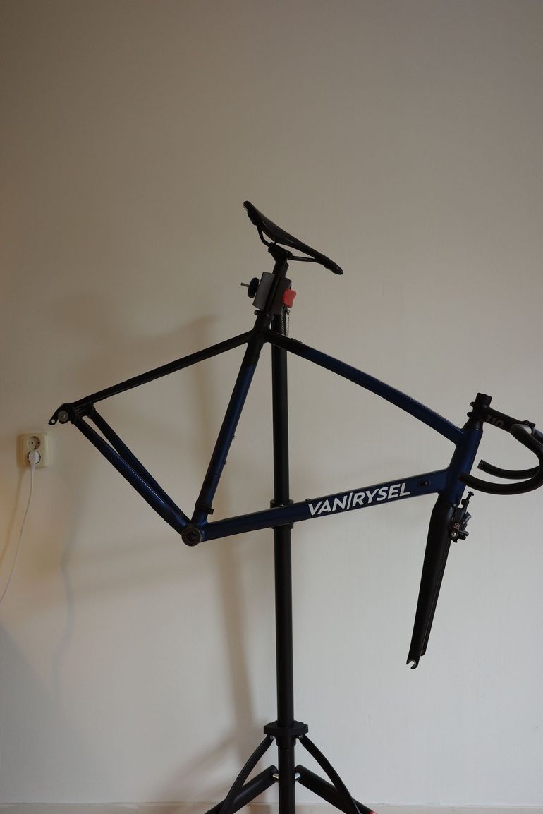 Used Van rysel RR 920 AF Frameset 2020 Road & Gravel, Blue — image 1 of 5