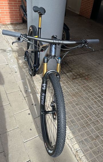 Brugt Orbea OIZ M-TEAM AXS 2024 2024 Mountainbike — billede 3 af 7