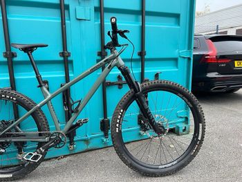 Used Commencal META HT AM ESSENTIAL 2022 2022 Mountainbike, Green, 29, 27.5 — image 9 of 13