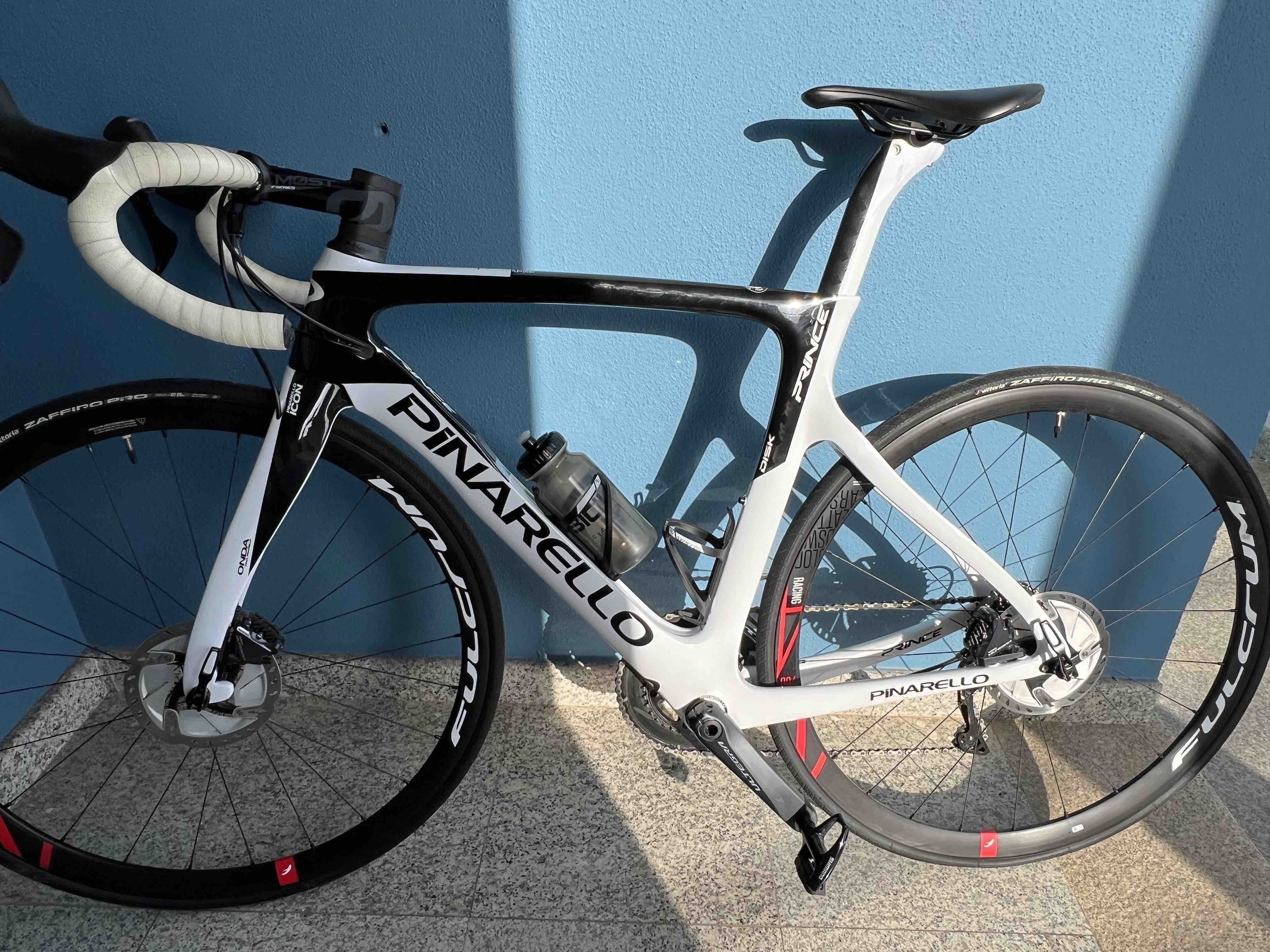 Pinarello Prince Disk Ultegra Bike used in 50 cm | Black Friday Deals |  buycycle Greece