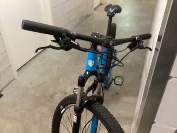 Used Trek Xcaliber 7 2016 Mountainbike, Blue — image 5 of 7