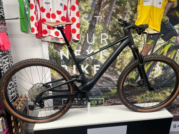 Scott Spark 960 black (EU) 2023 2023 Mountainbike usato, Nero — immagine 1 di 4