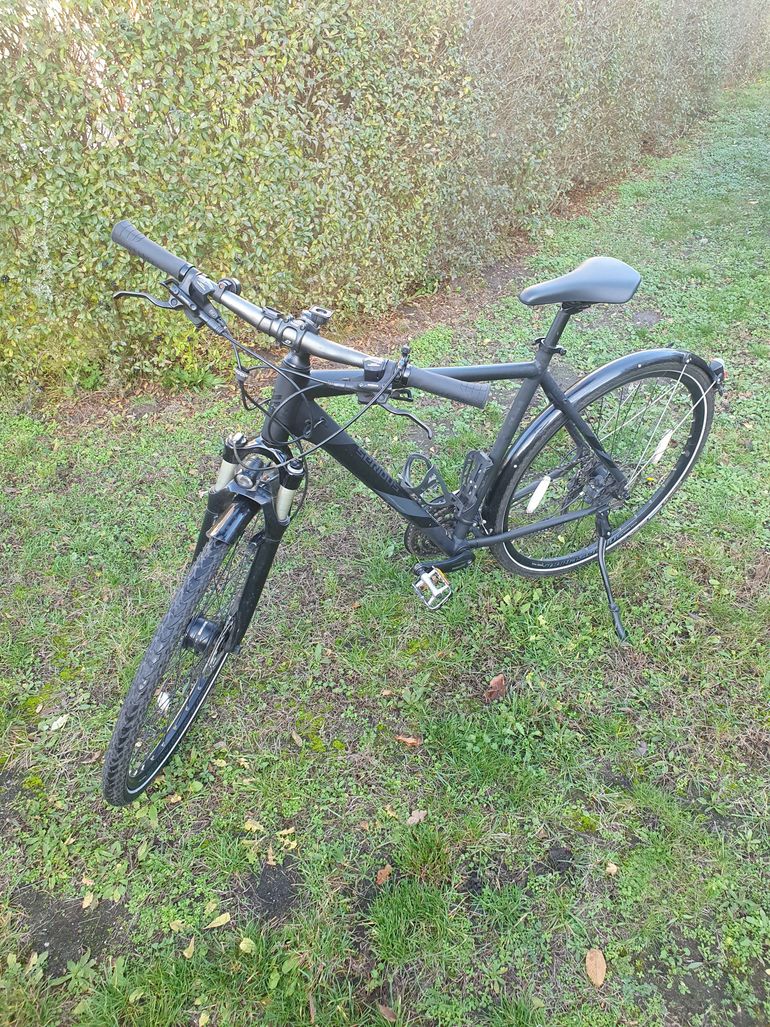 Used Serious Ridge Trail Street Disc schwarz 2021 2021 Mountainbike, Black, 27.5 — image 1 of 7
