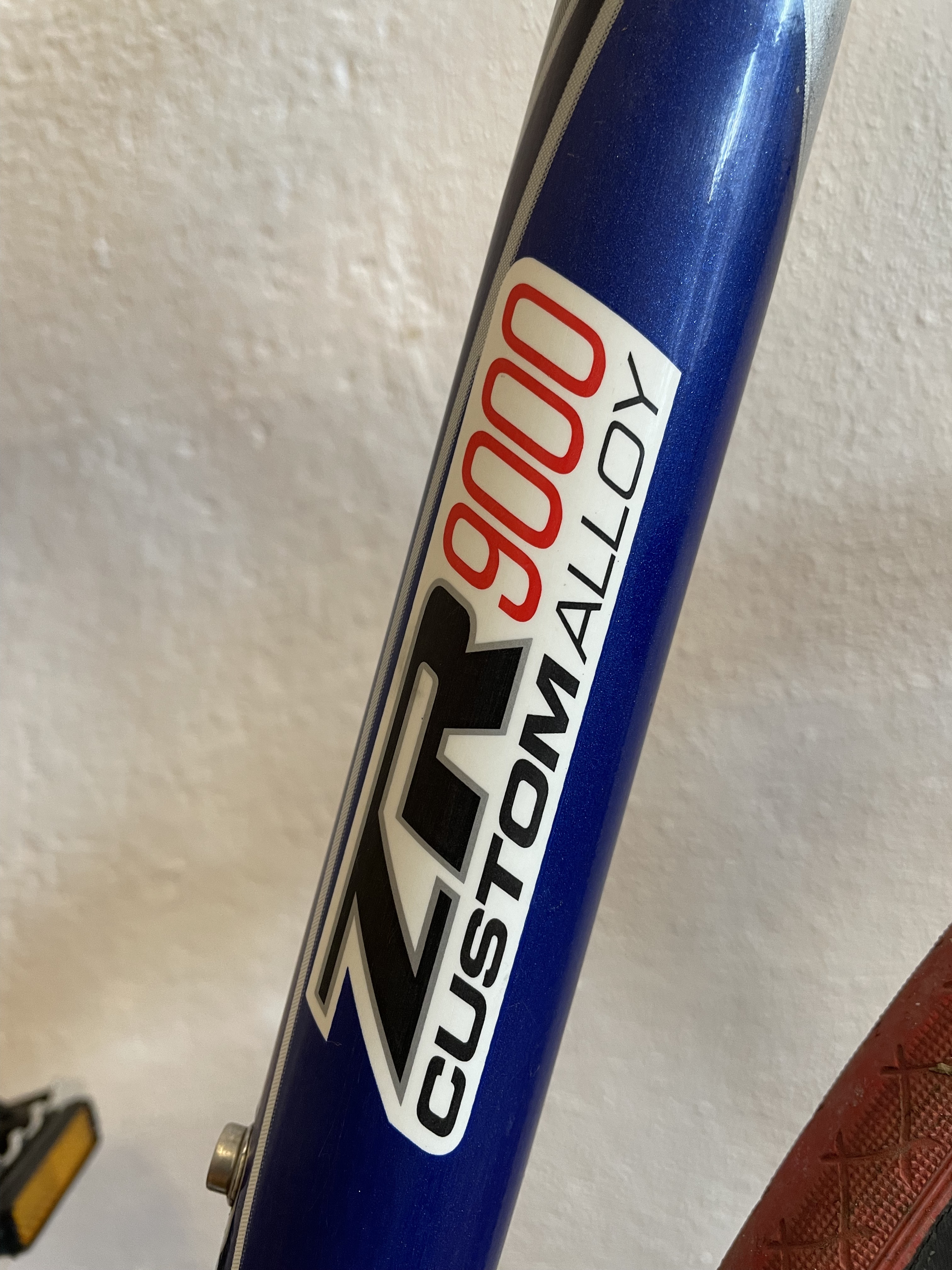 Trek zr 9000 online custom alloy