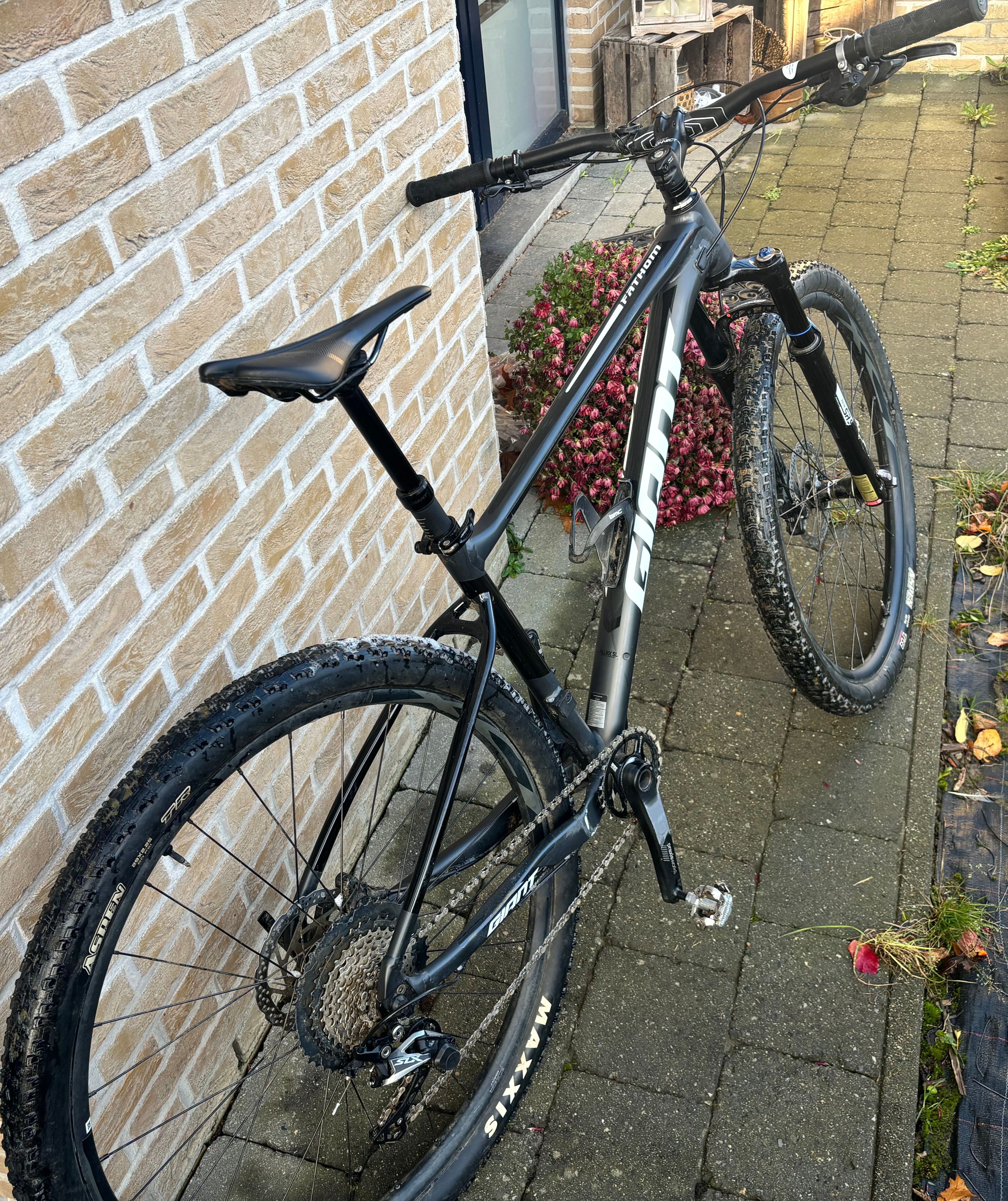 Giant Fathom 29 1 used in MD buycycle UK