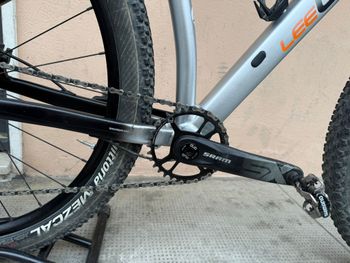 Used Lee Cougan revenge boost 2019 Mountainbike, Light Gray — image 3 of 7