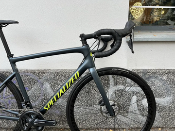 Used Specialized Tarmac SL6 2023 Road & Gravel, Black — image 2 of 6